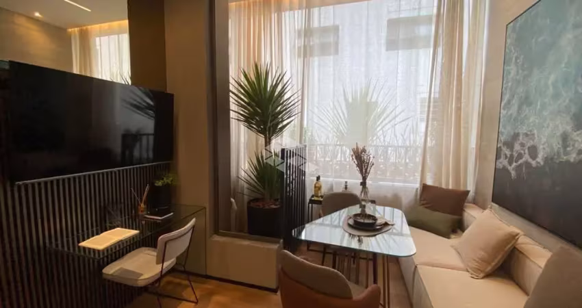 Lindo studio, pé direito de 3.40m, 29m² privativos, excelente localização, à partir de 614.000 mil reais!