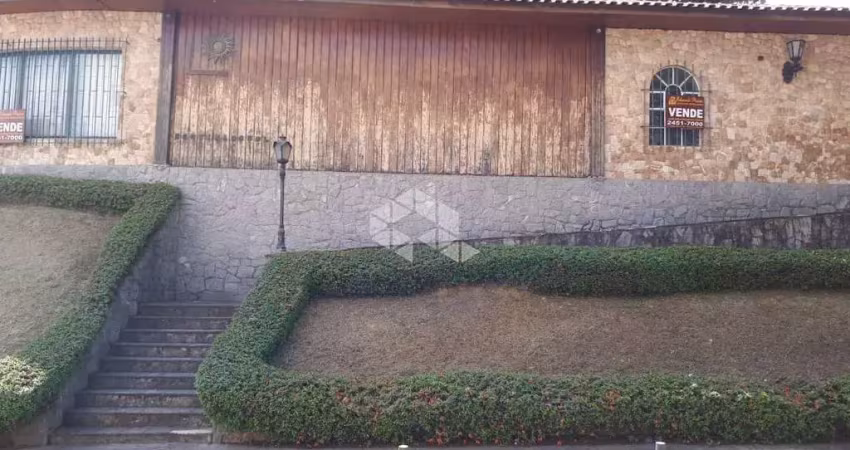 Casa com 6 quartos à venda na Rua Doutor Solon Fernandes, 280, Vila Rosália, Guarulhos