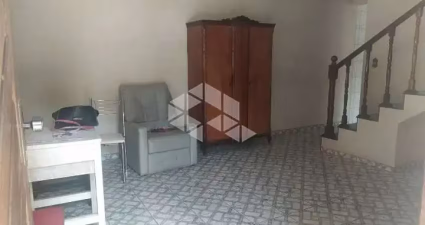 ? sobrado amplo com 351m², 9 vagas, galpão nos fundos e excelente localização em guarulhos! ideal para morar ou investir!