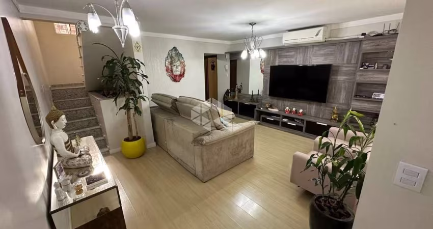Casa de 4 dormitórios no Bairro Farrapos em Porto Alegre