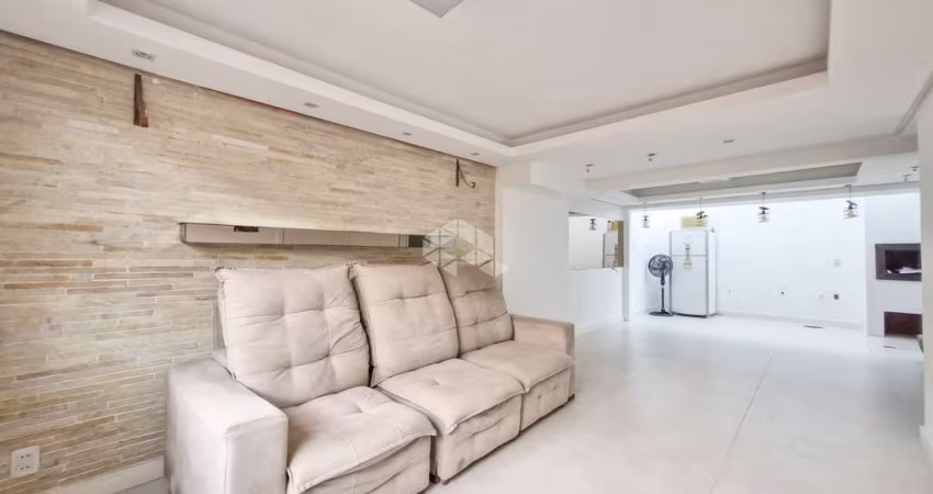 Apartamento 4 Dormitorios no Bairro Humaita em Porto Alegre