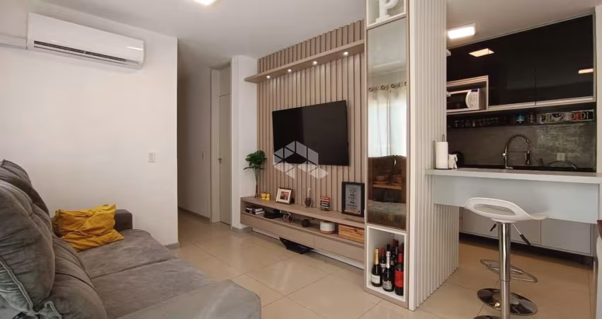 Apartamento de 3 dormitórios com vaga de garagem no Bairro Humaita, em Porto Alegre