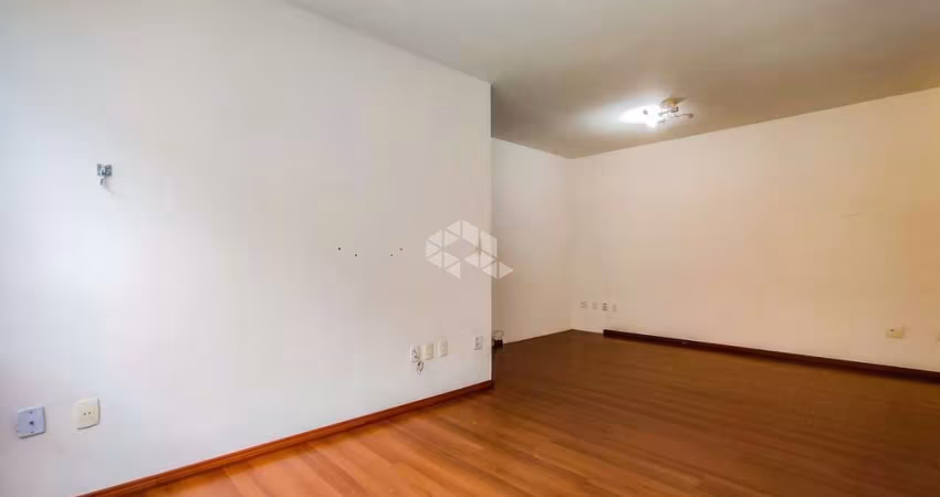 Apartamento de 3 dormitórios no bairro São João em Porto Alegre