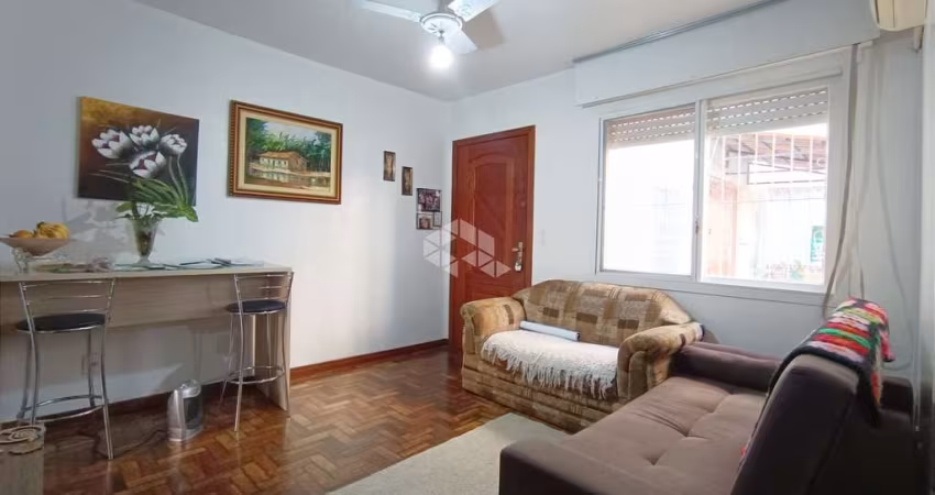 Apartamento 1 dormitório, térreo no Bairro Humaitá, Aceita Financiamento e FGTS!