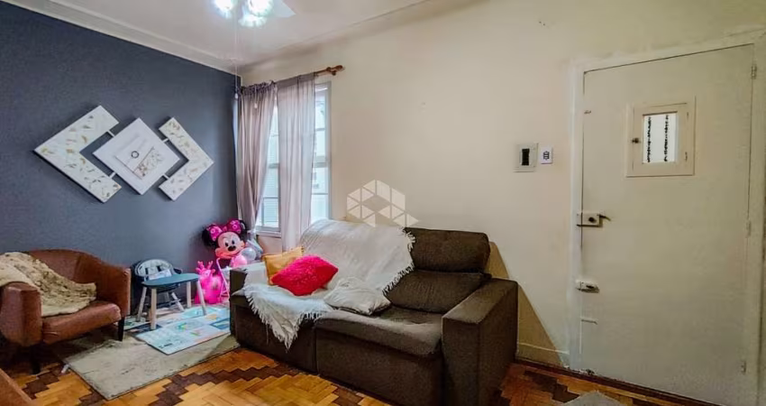 Apartamento 3 Dormitórios espaçosos no bairro Navegantes em Porto Alegre