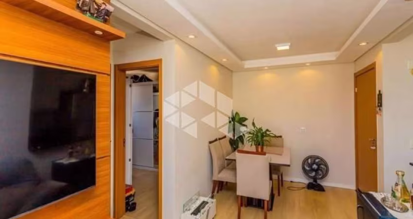 Apartamento de 2 Dormitórios e 1 Vaga de Garagem  no Bairro Humaitá, em Porto Alegre