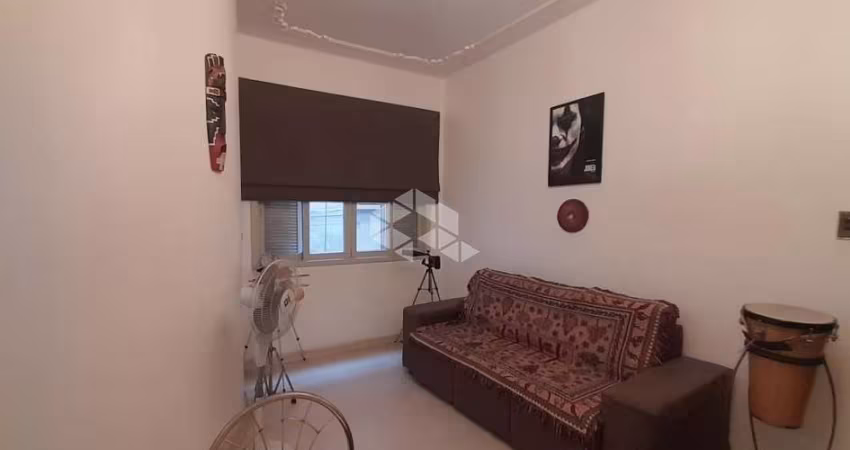 Apartamento 3 dormitórios, semimobiliado,  no bairro Floresta, em Porto Alegre