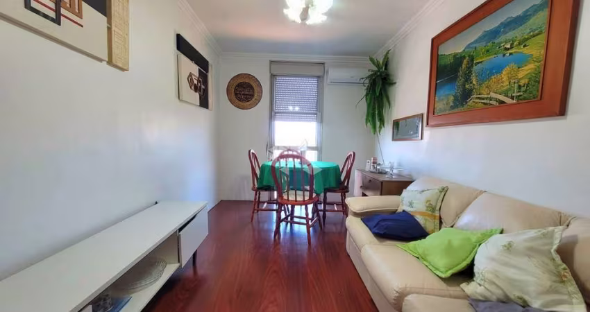 Apartamento 3 Dormitórios de 72m² no bairro Humaitá