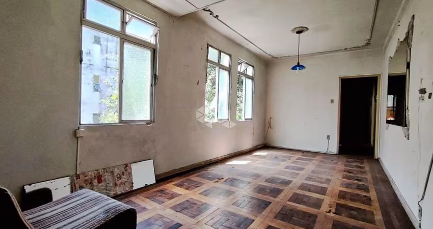 Apartamento de 2 dormitórios, localizado no Centro de Porto Alegre,