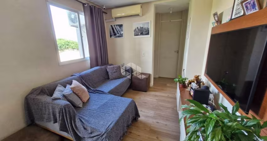 Apartamento semimobiliado 2 dormitórios 1 vaga de garagem, no barro Humaita, em Porto Alegre