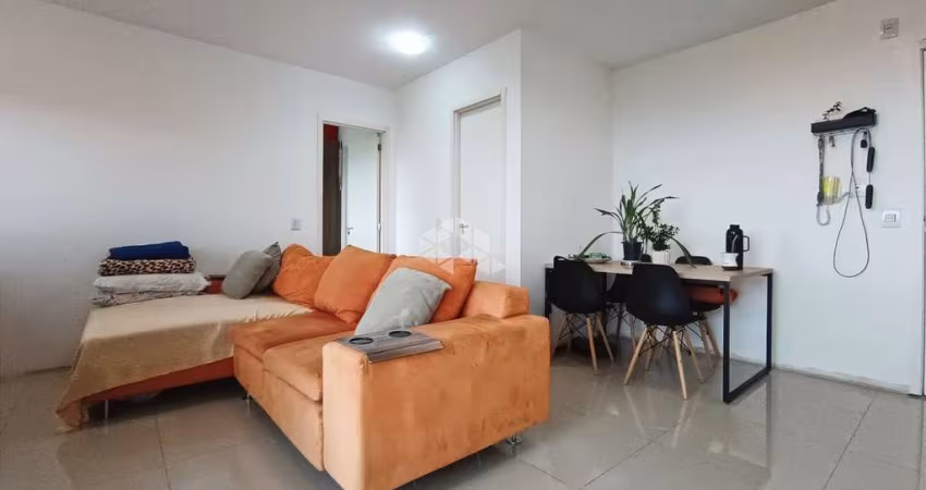 Apartamento 2 Dormitorios, transformado em 1 com living estendido, sendo 1 suíte,  no Bairrro Humaita, em Porto Alegre