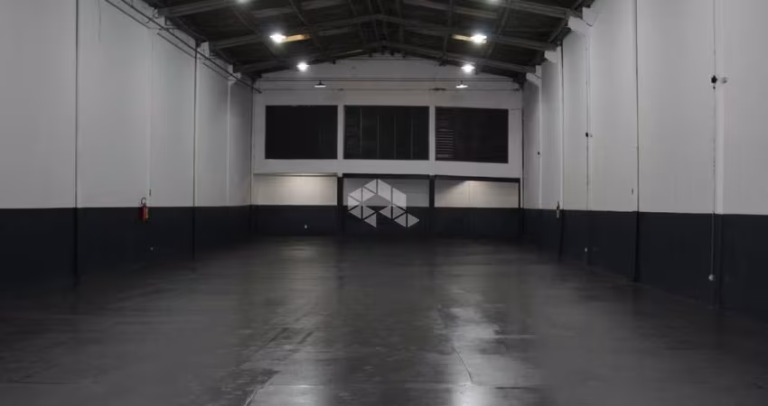 Pavilhão de 835m² totais à venda no bairro Humaitá