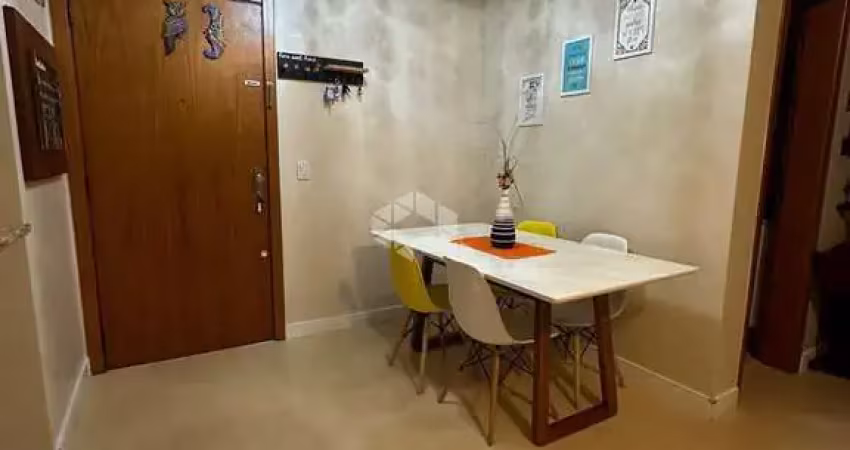 Apartamento à venda 3 dormitórios com sacada e vaga de garagem, no São Sebastião Porto Alegre