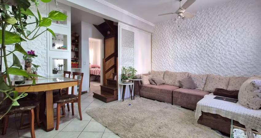 Apartamento de 3 dormitórios e 2 vagas de garagem, no bairro Humaitá, em Porto Alegre.