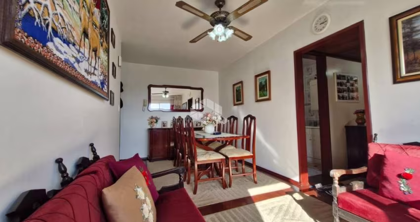 Apartamento Mobiliado com 3 Dormitórios e 2 Vagas no Garden Park - Andar Alto, Humaitá, POA