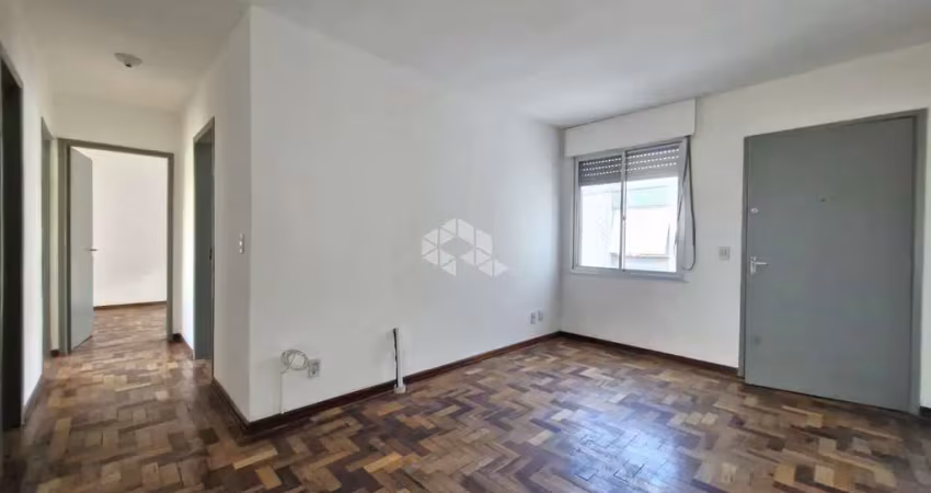 Apartamento a venda semimobiliado 3 dormitórios com vaga de garagem coberta, humaitá, porto alegre.