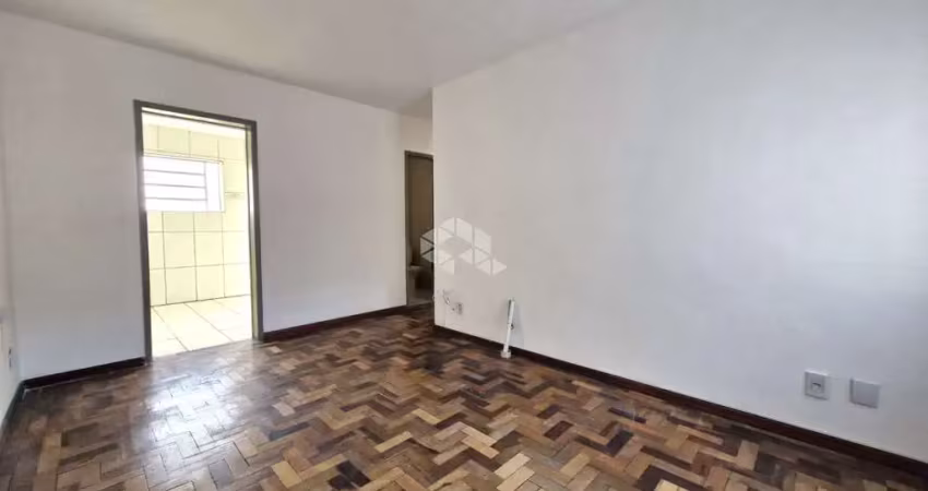 Apartamento a venda semimobiliado 3 dormitórios com vaga de garagem coberta, humaitá, porto alegre.
