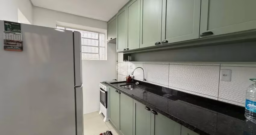 Apartamento de 2 dormitórios, no bairro humaitá, em porto alegre.