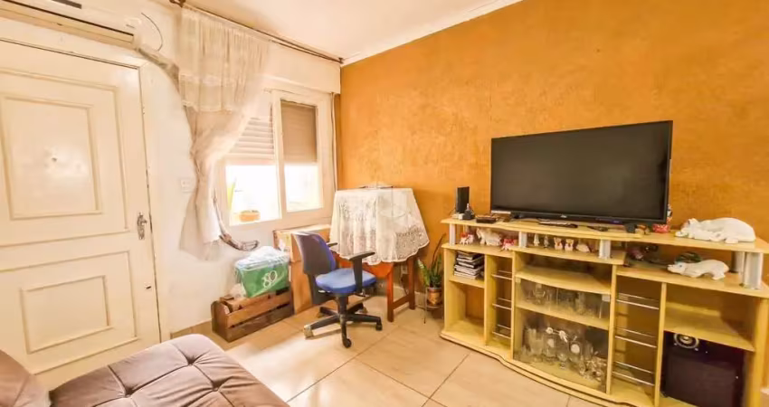 Apartamento de 2 dormitórios, no bairro humaitá, em porto alegre.