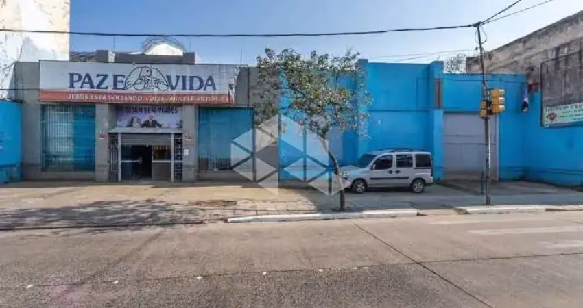 Depósito com terreno lateral no bairro floresta em porto alegre.