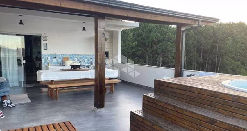 COBERTURA COM 3 QUARTOS NOS INGLESES DO RIO VERMELHO - FLORIANÓPOLIS /SC