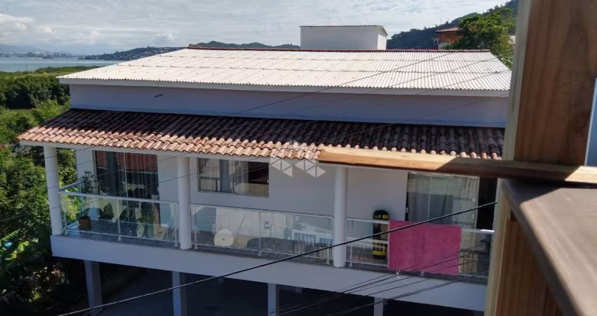 CASA SOBRADO 7 DORMITÓRIOS COSTEIRA DO PIRAJUBAÉ FLORIANÓPOLIS/SC