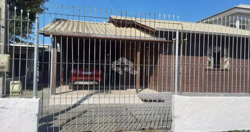 Terreno com 2 casas a 50 metros do mar - praia de fora