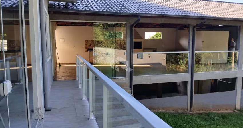 Casa com 4 dormitórios, 1 suíte em Ratones - Florianópolis/SC