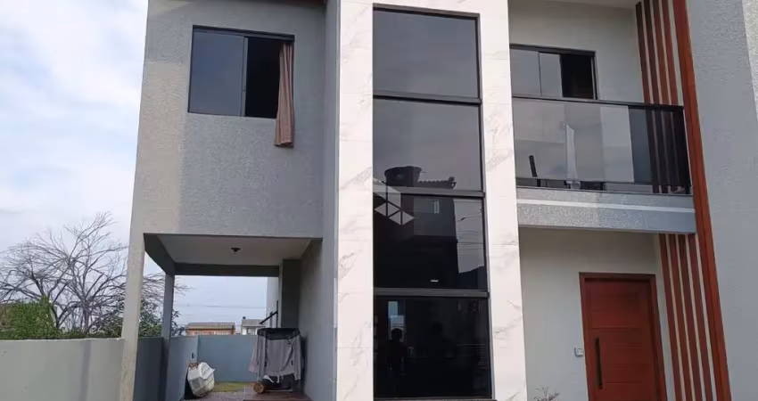 Casa Sobrado 3 dormitórios no bairro São João do Rio Vermelho em Florianópolis/SC
