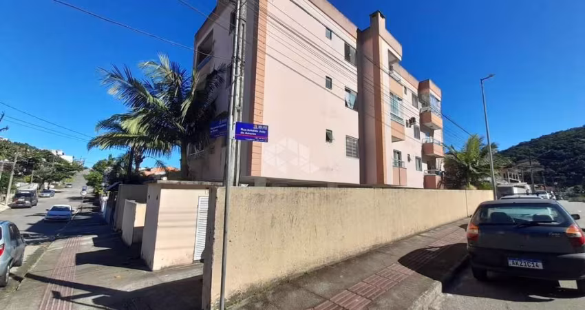 Apartamento 2 dormitórios bairro Forquilinhas em São José