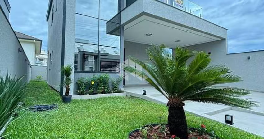Casa sobrado com 3 suítes nos Ingleses - região das Gaivotas