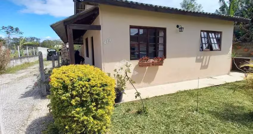 Ótima oportunidade, são 4 casas em um terreno amplo na vargem grande/florianópolis