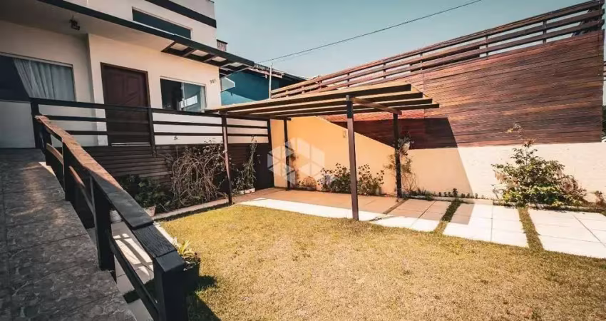 Casa com 3 dormitórios á venda em excelente localização nos ingleses
