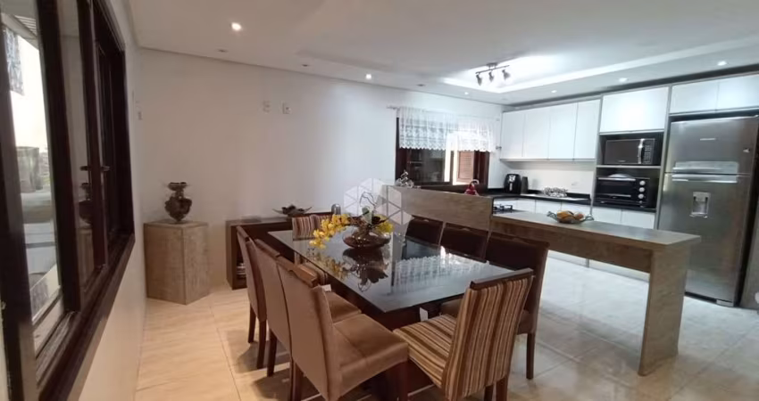 Casa de 4 dormitórios em terreno de 813m² à venda no bairro Esplanada