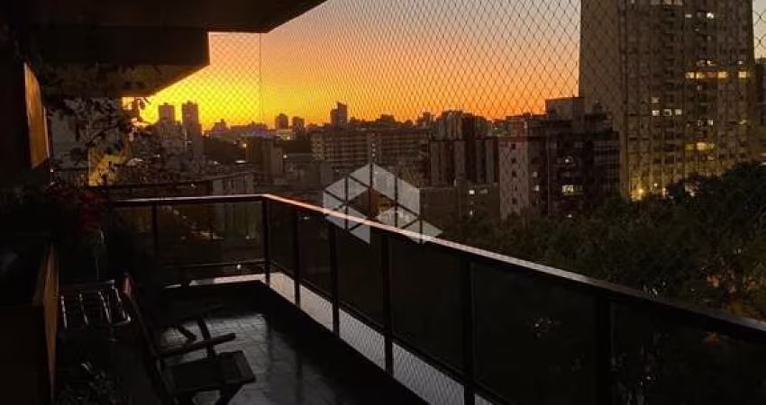 Apartamento com 3 suítes, vista panorâmica no Bairro Exposição