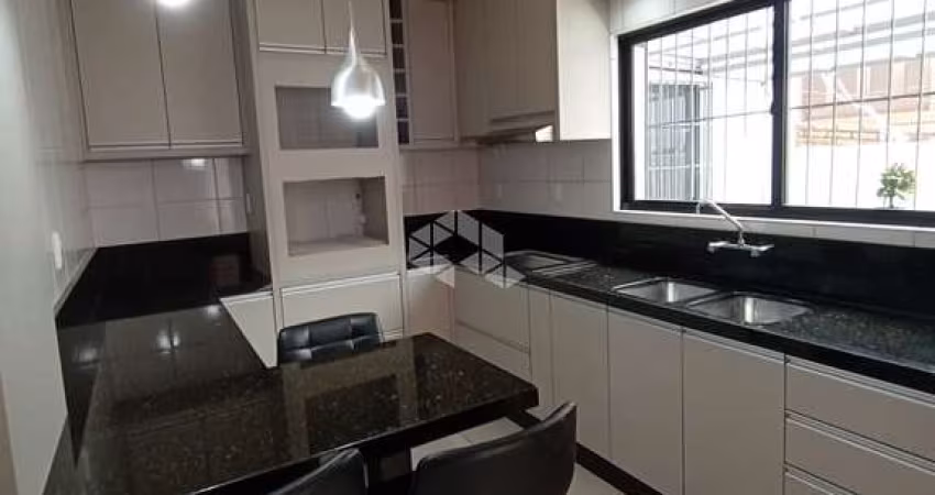 Apartamento 2 dormitórios com terraço e duas vagas de garagem no Jardim Eldorado
