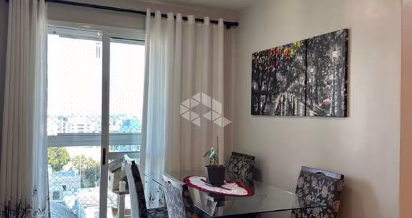 Apartamento semimobiliado