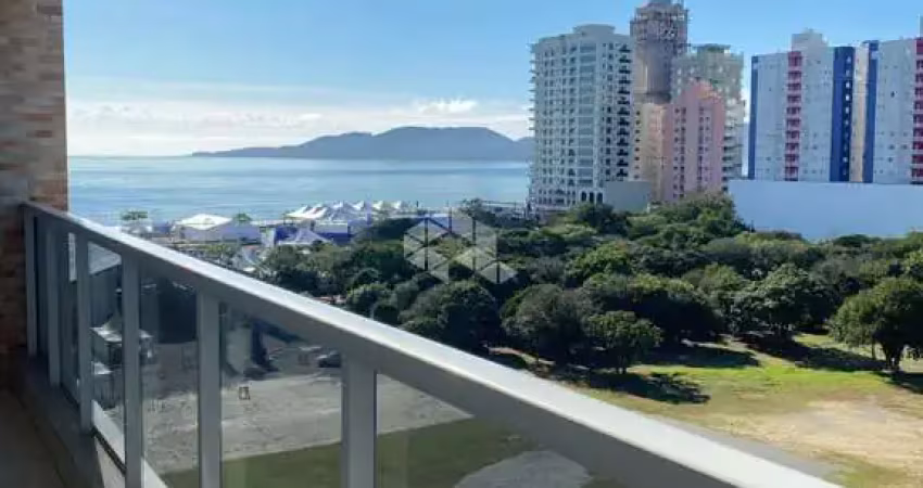 Apartamento quadra mar mobiliado 03 quartos meia praia, itapema 250m do mar