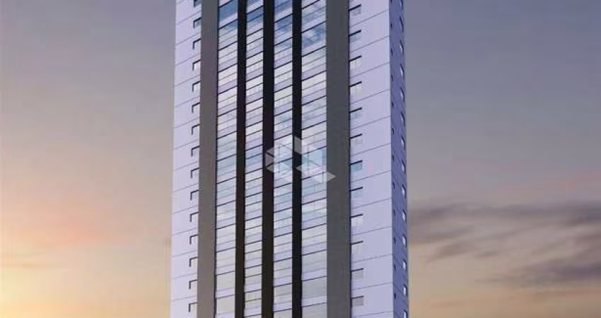 Apartamento com 03 Suítes e 02 Vagas de garagem a apenas 400 metros do mar por R$1.930.000,00