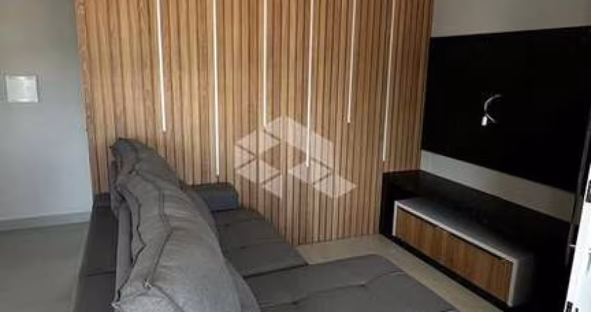 Apartamento a 150m do mar, duas suítes, todo mobiliado em Perequê