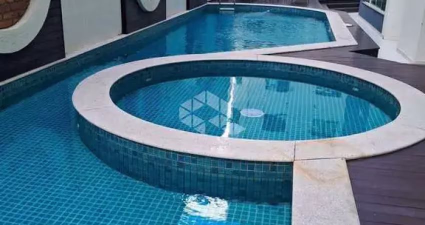 Apartamento 3 Dormitórios sendo 3 Suítes e  2 Vagas de Garagem