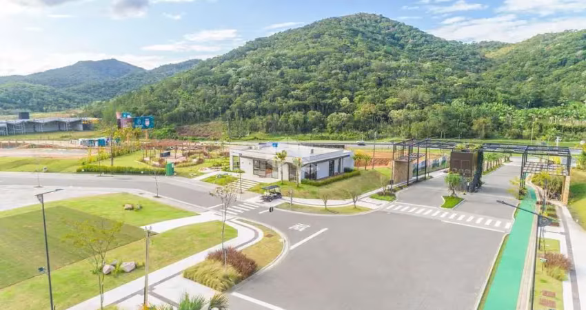 Terreno no colinas de camboriú village condomínio aberto