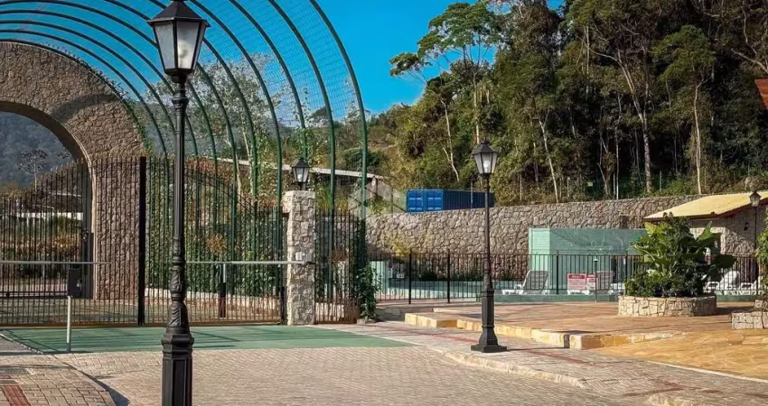 Terreno em condomínio fechado no castelo branco itapema