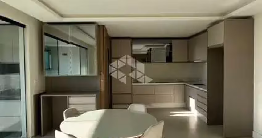 Apartamento com 3 suítes e 3 vagas de garagem na meia praia