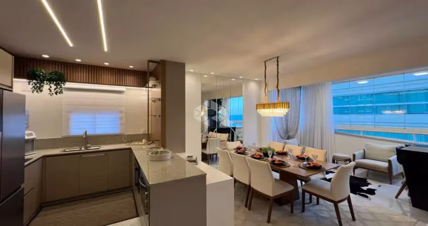 Apartamento com 3 suítes e 2 vagas de garagem em itapema