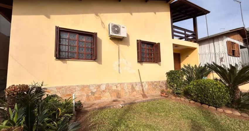 Casa com 3 dormitórios em Estância Velha - bairro Floresta