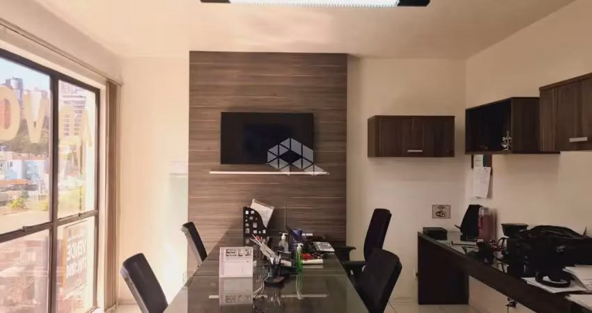Sala comercial localizada no bairro centro em novo hamburgo, com 32 metros quadrados de area privativa.