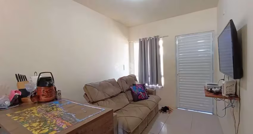 Casa 2 dormitórios, 60 metros quadrados, 2 banheiros, 2 vagas, no bairro boa saúde, em novo hamburgo.
