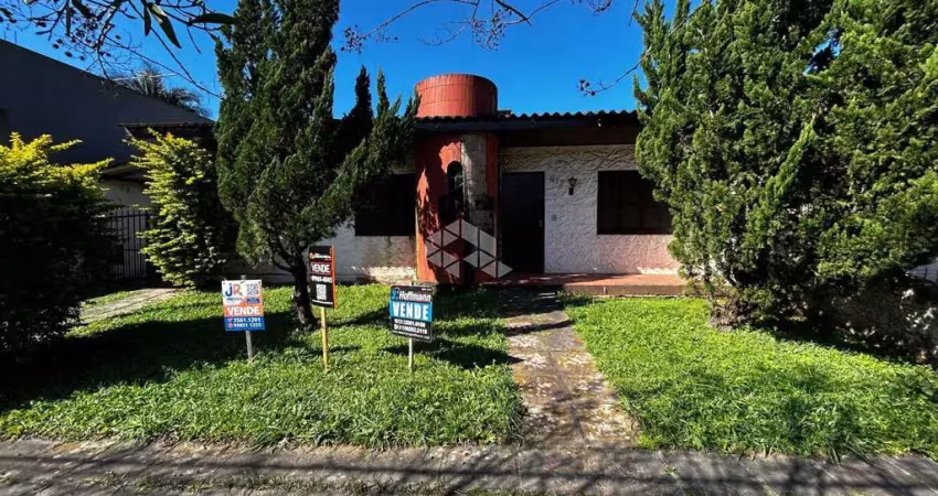 Casa com 3 quartos à venda na Farroupilha, 217, Centro, Estância Velha