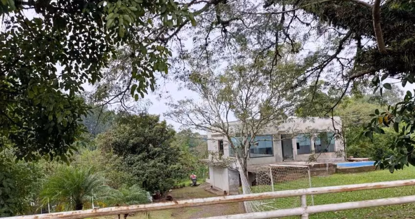 Sitio completo com casa 3 quartos 200m² com piscina macaco branco portao